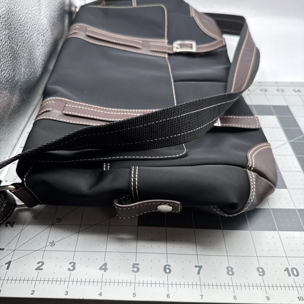 Levenger Nylon Crossbody Messenger‎ Bag Black Leather Trim Laptop